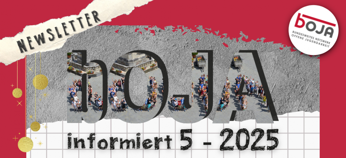 weihnachtlich geschmückter Schriftzug