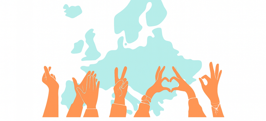 Hände formen typische Zeichen "Love, Peace, etc." und drücken damit Partizipationswunsch aus vor dem Hintergrund der Europäischen Landkarte.